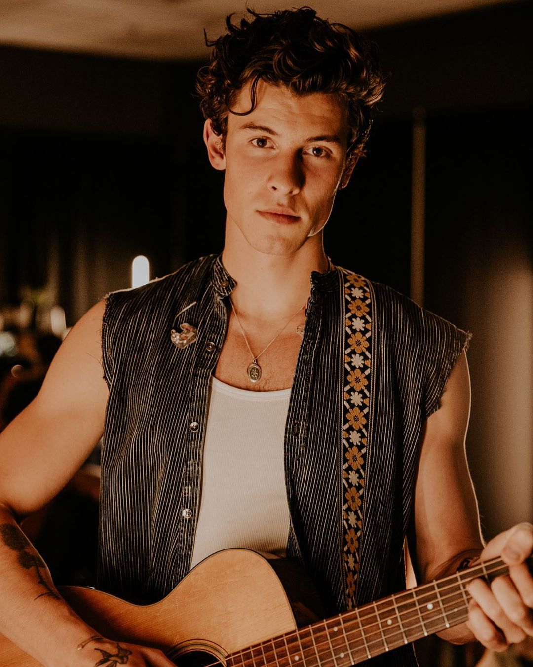 Shawan Mendes  West Age, Height, Wife, Family – Biographyprofiles