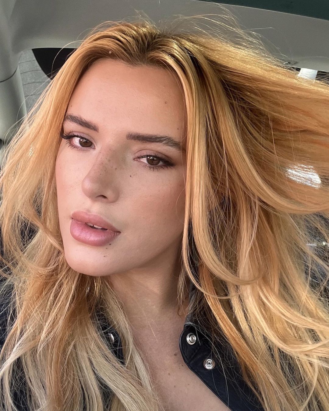 Bella Thorne                 West Age, Height, Wife, Family – Biographyprofiles