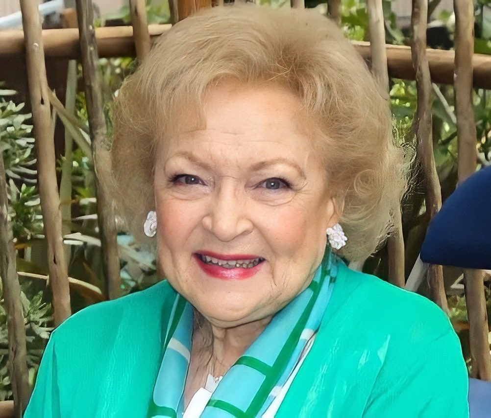 Betty White               Age, Height, Wife, Family – Biographyprofiles