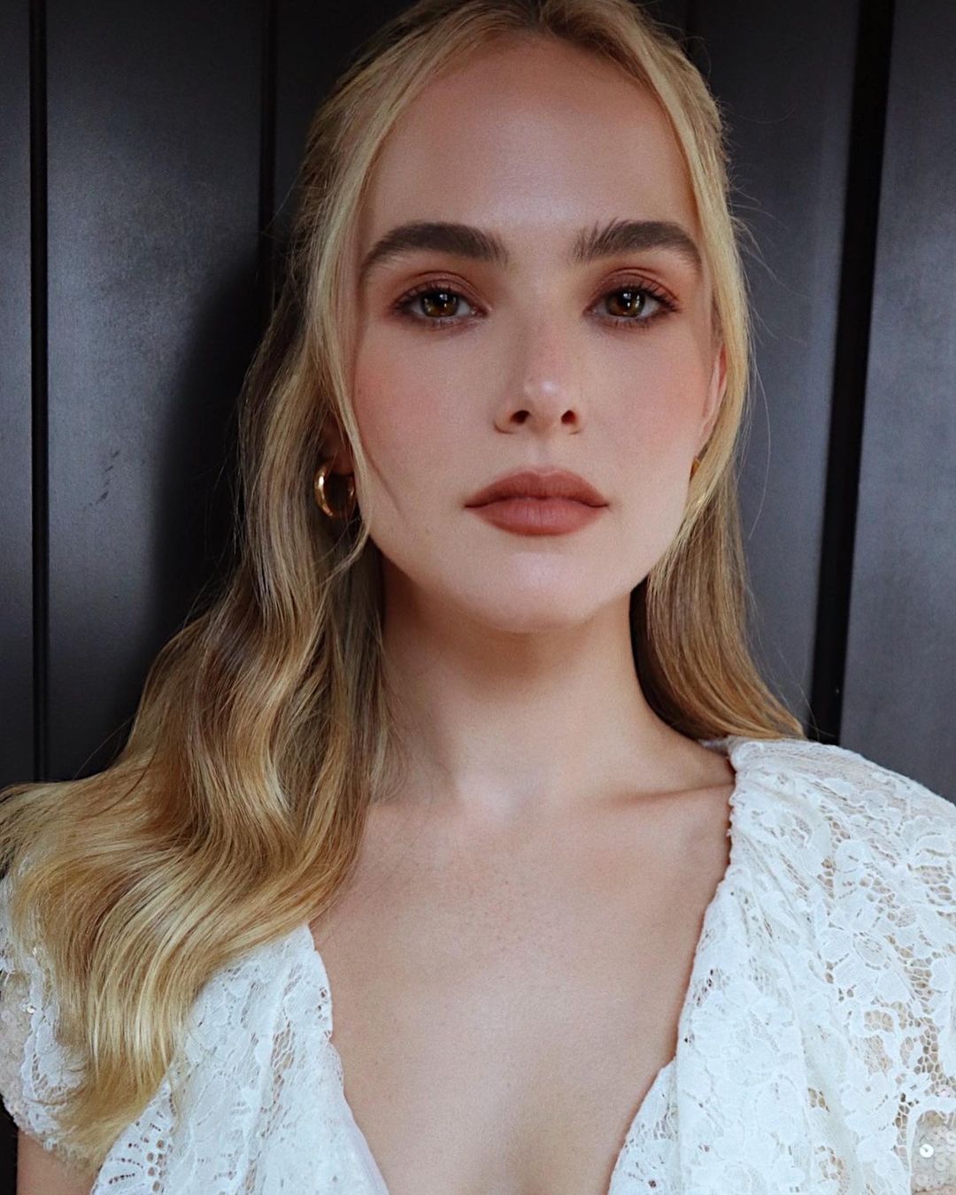 Zoey Deutch West Age, Height, Wife, Family – Biographyprofiles