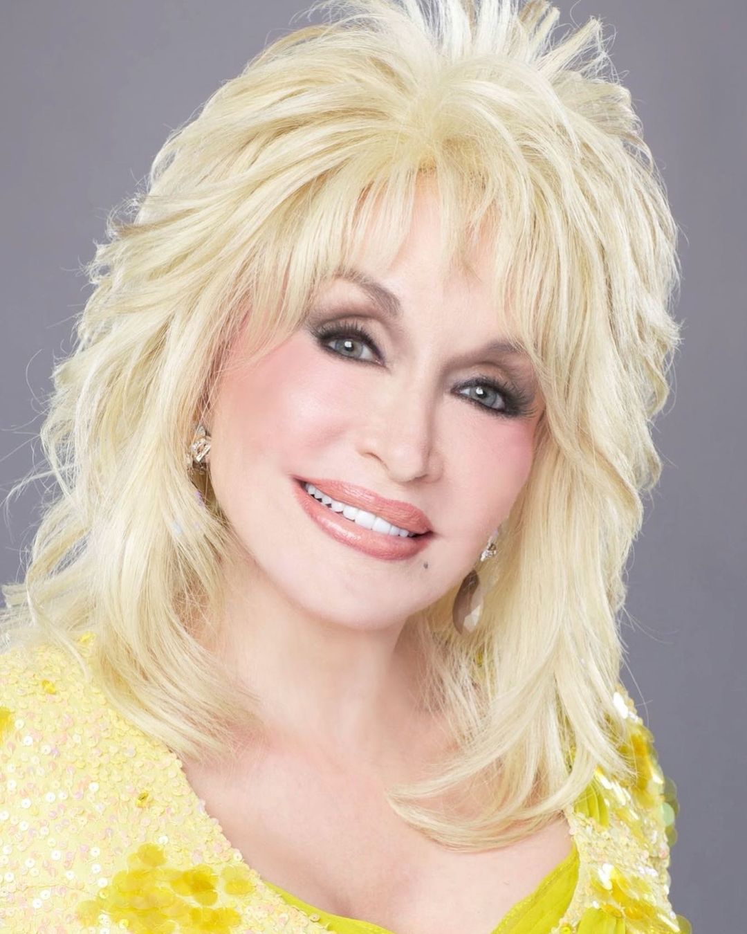 Dolly Parton                  West Age, Height, Wife, Family – Biographyprofiles